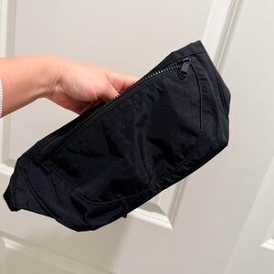 Baggu Crescent Fanny (Discontinued)